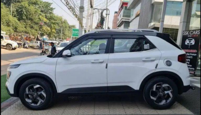 Hyundai Venue SX Plus 1.0 Turbo DCT Dual Tone BS6 2020