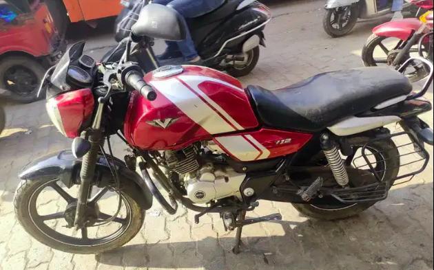 Bajaj V12 125cc 2017