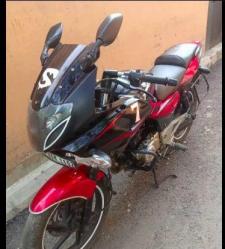 Bajaj Pulsar 220cc 2016