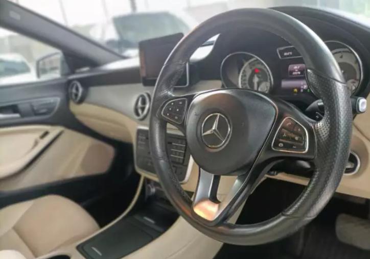 Mercedes-Benz CLA 200 CDI Sport 2015