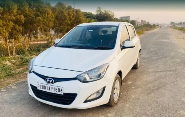 Hyundai i20 Sportz 1.4 CRDi 2012
