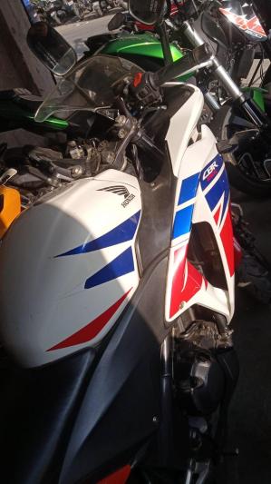 Honda CBR 250R 2015