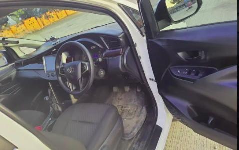 Toyota Innova Crysta 2.4 GX 8 STR 2018