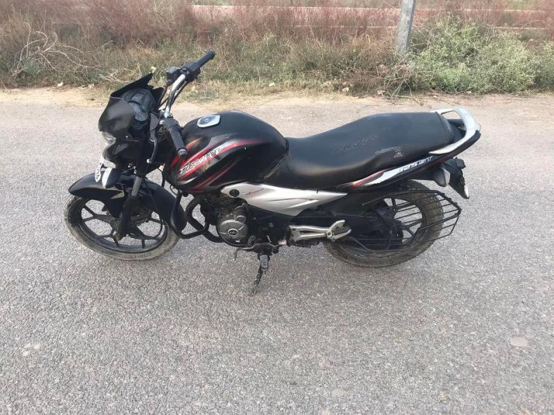 Bajaj Discover 125ST 2013