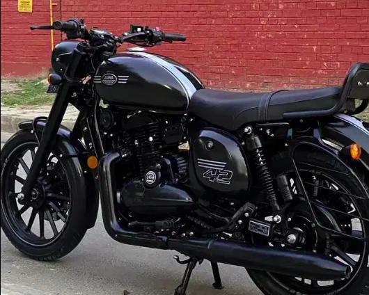 Jawa Forty Two 295CC Dual ABS BS6 2021