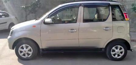 Mahindra Quanto C6 2016