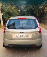 Ford Figo 1.2P TITANIUM MT 2010