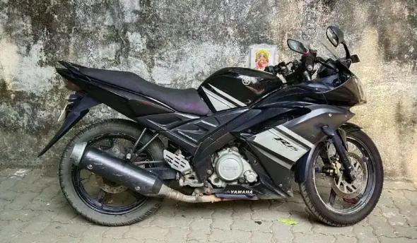 Yamaha YZF-R15 150cc 2011