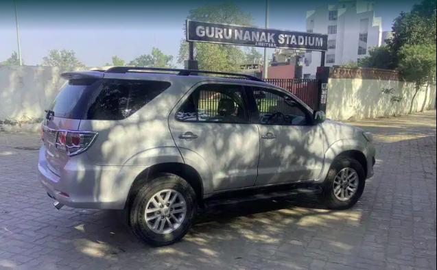 Toyota Fortuner 3.0 4x2 MT 2012