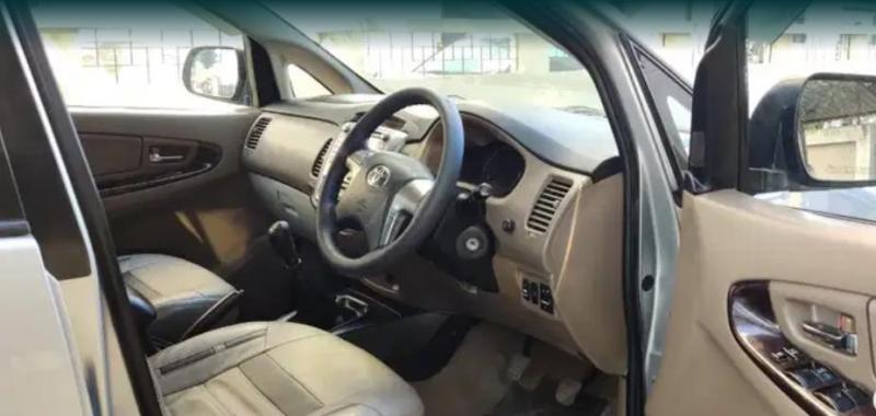 Toyota Innova 2.5 V 8 STR 2015