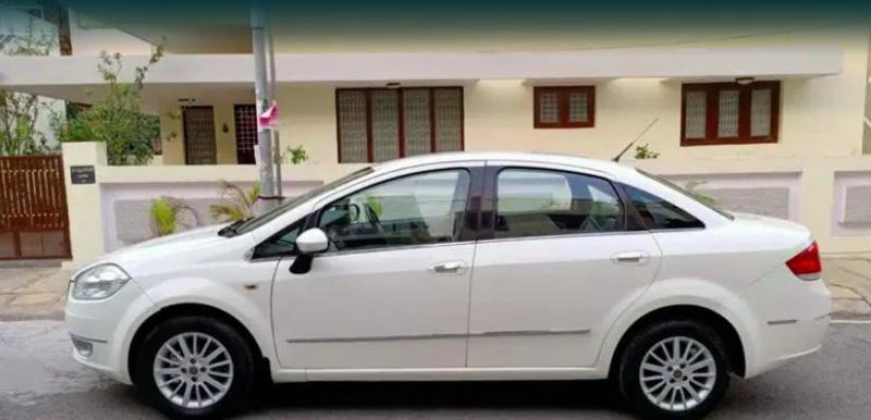 Fiat Linea EMOTION 1.4 2012