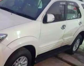 Toyota Fortuner 3.0 4X4 MT 2014