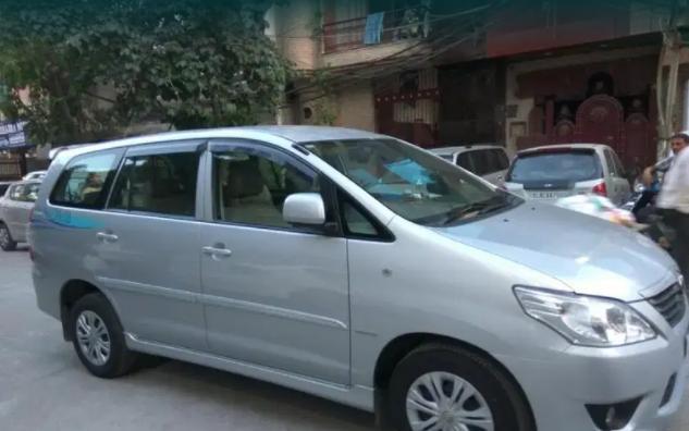 Toyota Innova 2.5 G (Diesel) 8 Seater BS IV 2013