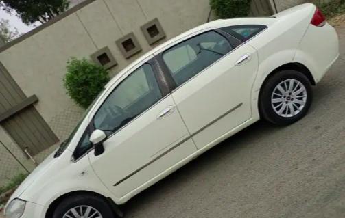 Fiat Linea EMOTION 1.3 2011