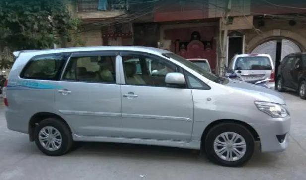 Toyota Innova 2.5 G (Diesel) 8 Seater BS IV 2013