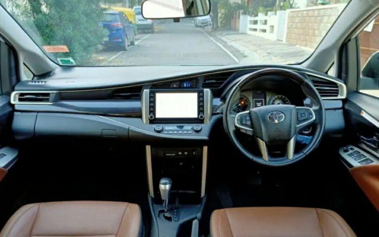 Toyota Innova Crysta 2.4 G 7 STR BS6 2021