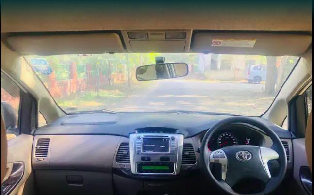 Toyota Innova 2.5 VX 7 STR BS III 2015