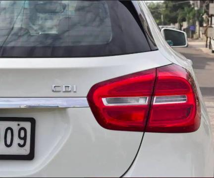 Mercedes-Benz GLA 200 CDI Sport 2015