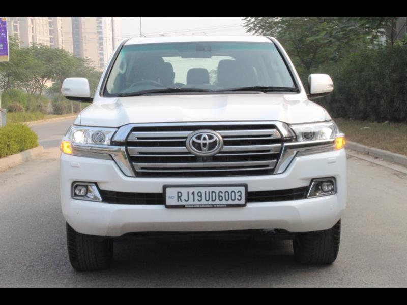 Toyota Land Cruiser LC 200 VX 2017
