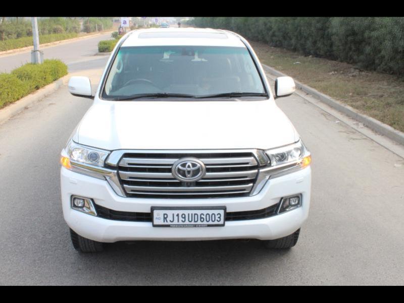 Toyota Land Cruiser LC 200 VX 2017