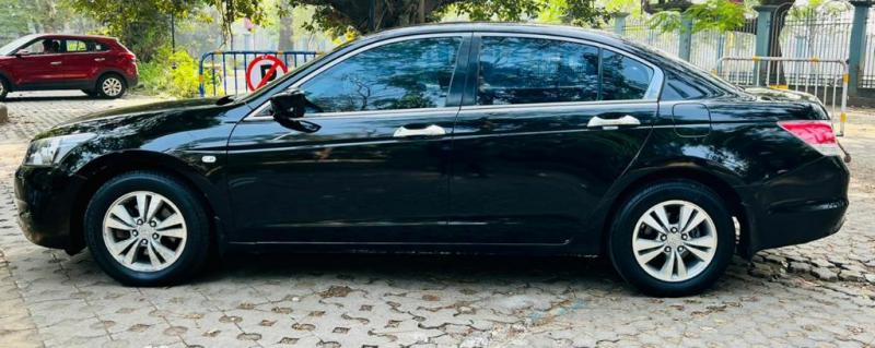 Honda Accord 2.4 i-VTEC MT 2011