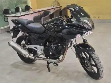 Bajaj Pulsar 220cc 2009