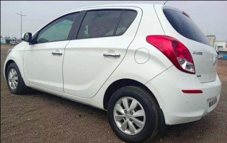 Hyundai i20 Sportz AT 1.4 2013