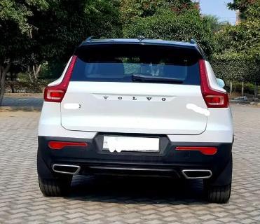 Volvo XC40 D4 R-Design 2021