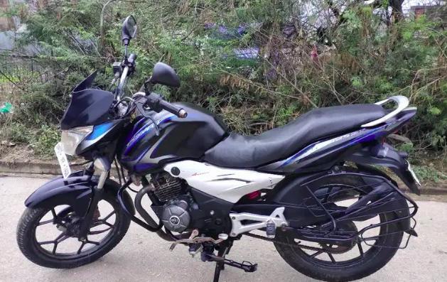 Bajaj Discover 100cc 2012