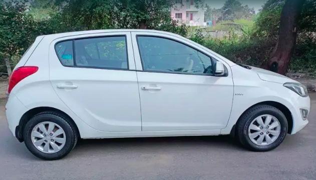 Hyundai i20 Sportz 1.2 2013