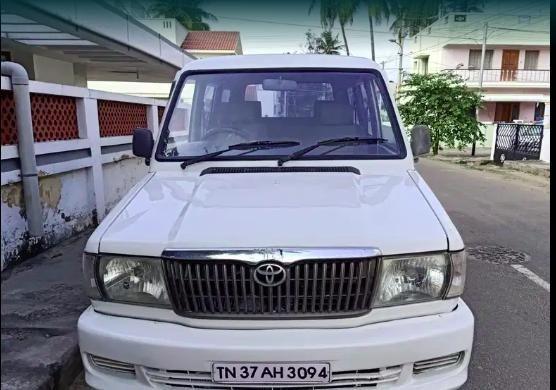 Toyota Qualis FS F5 2004