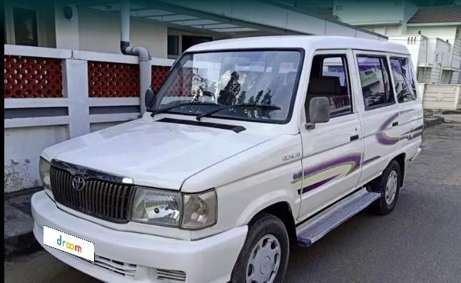 Toyota Qualis FS F5 2004