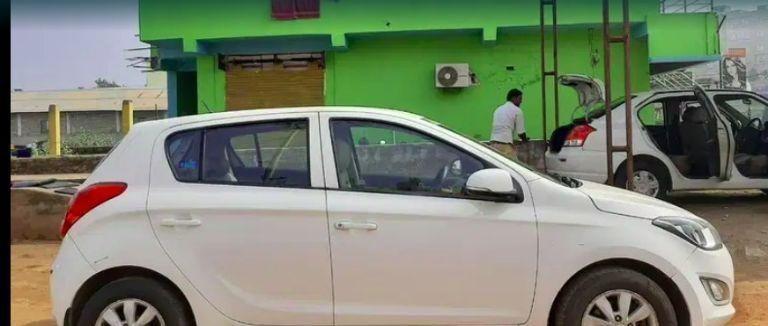 Hyundai i20 Sportz 1.4 CRDi 6 Speed BS-IV 2013