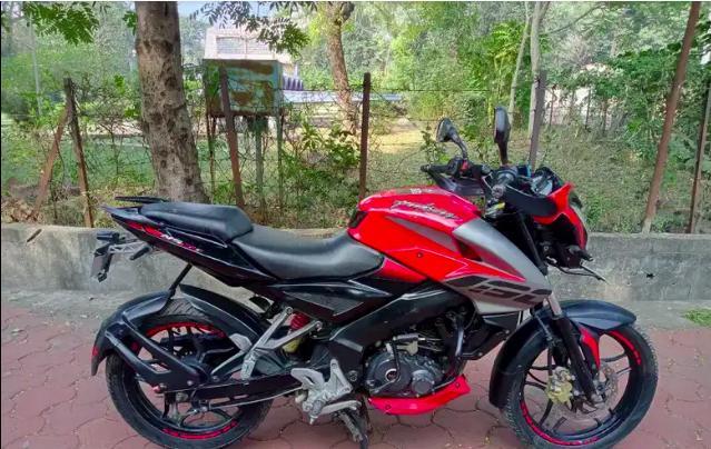 Bajaj Pulsar NS160 2018