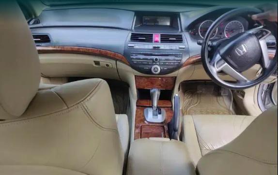 Honda Accord 2.4 AT 2013