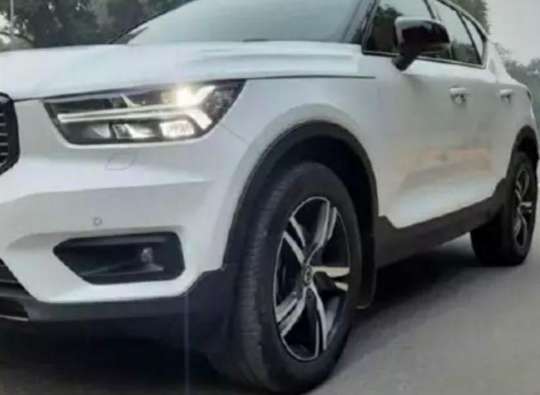 Volvo XC40 D4 R-Design 2021