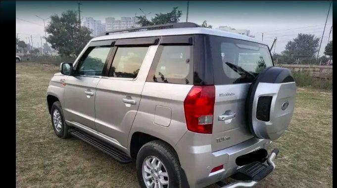 Mahindra TUV300 T8 AMT 2017