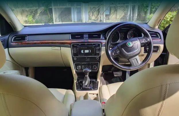 SKODA SUPERB Ambition 2.0 TDI CR AT 2012