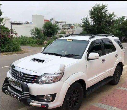 Toyota Fortuner 3.0 4x4 AT 2013