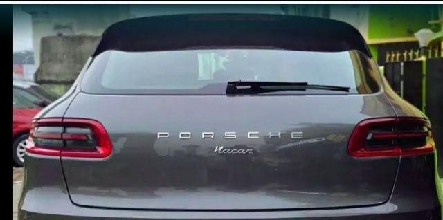 Porsche Macan 2.0 L Petrol 2017