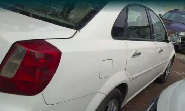 Chevrolet Optra LT 1.8 2012