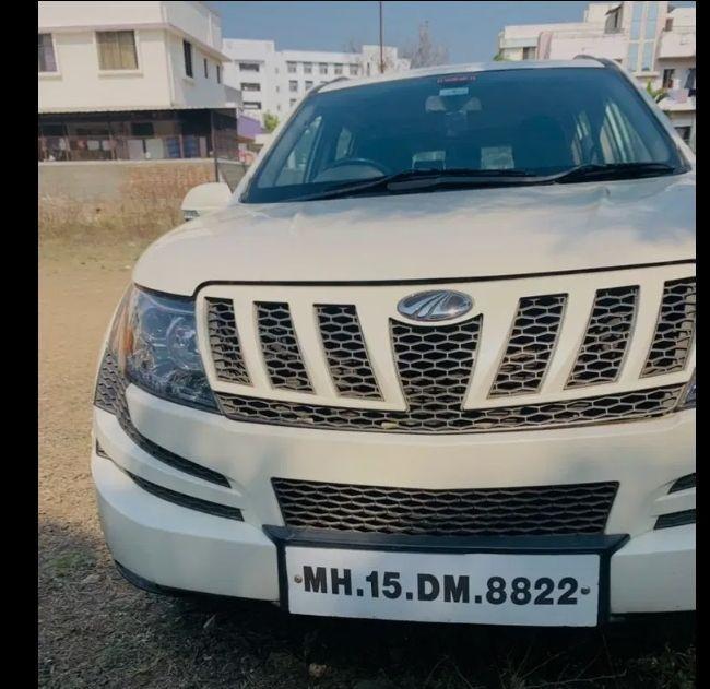 Mahindra XUV500 W8 2012