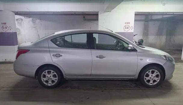 Renault Scala RXL PETROL 2014