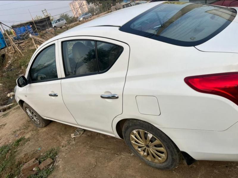 Nissan Sunny XL PETROL 2011