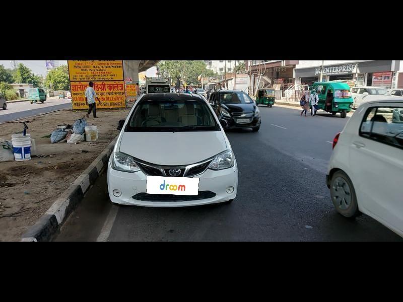 Toyota Etios GD 2016