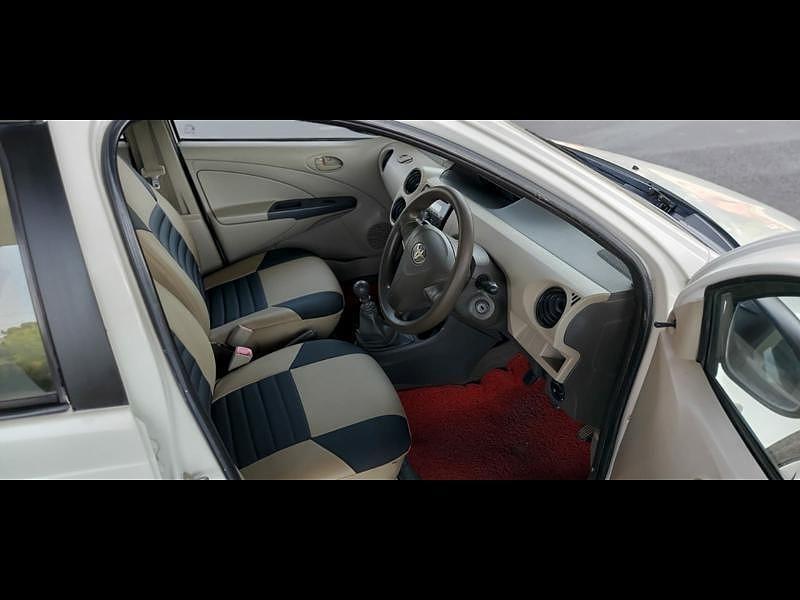 Toyota Etios GD 2016