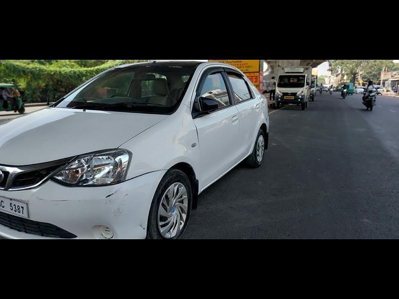 Toyota Etios GD 2016