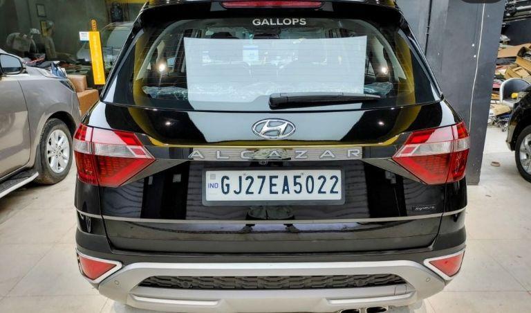 Hyundai Alcazar Signature (O) 6 STR 1.5 Diesel AT 2021