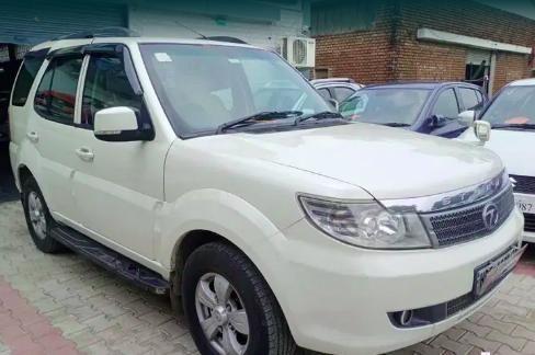 Tata Safari Storme 2.2 EX 4X2 2012