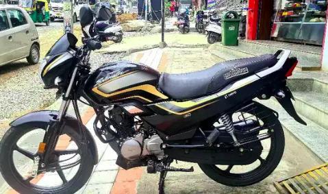 Hero Super Splendor Self Drum Alloy 125cc BS6 2020